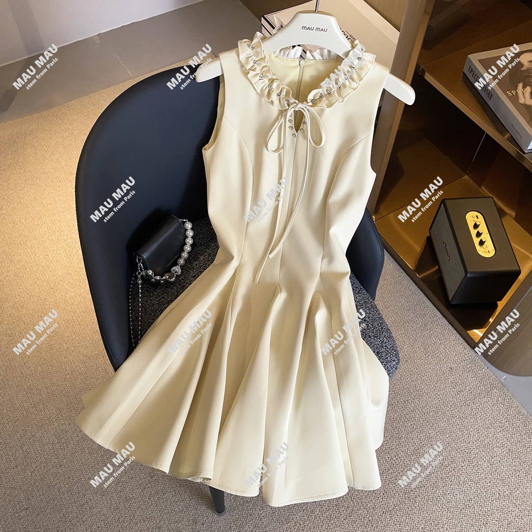 MIUMEN2025夏季新款拼接木耳边镂空钉钻系带背心连衣裙DY8025