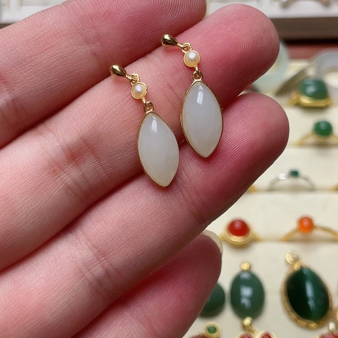 和田玉耳钉银S925镶嵌