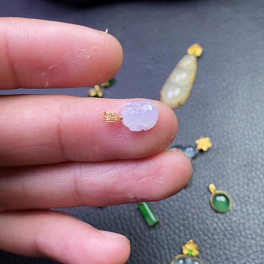 吊坠(不含链)18K金镶嵌翡翠