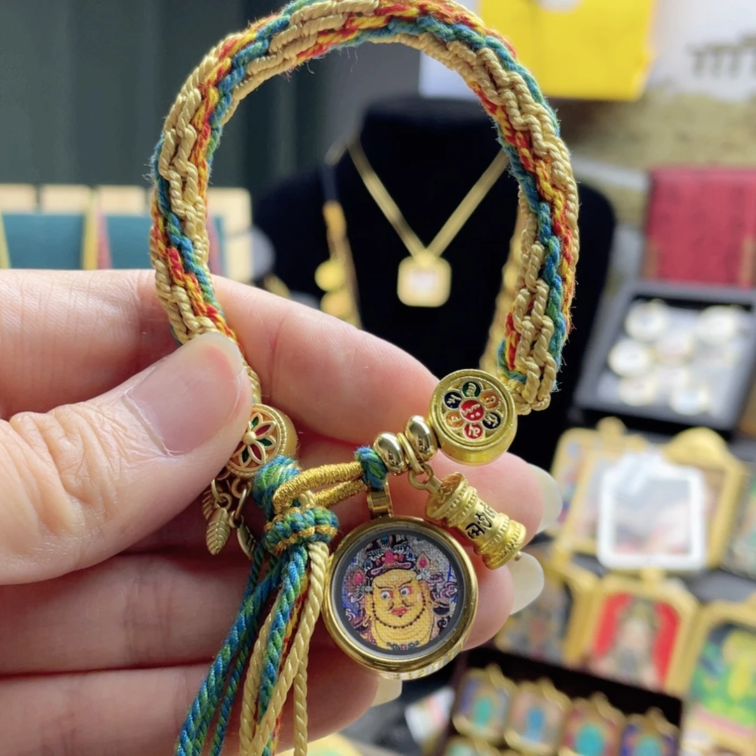 唐卡等多种形式的艺术