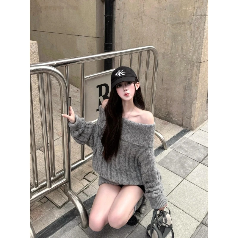 慵懒高级感宽松灰色一字肩针织毛衣女秋冬季气质百搭休闲短裤套装