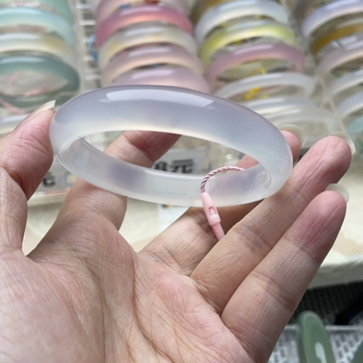 玛瑙/玉髓未镶嵌手镯55圈口
