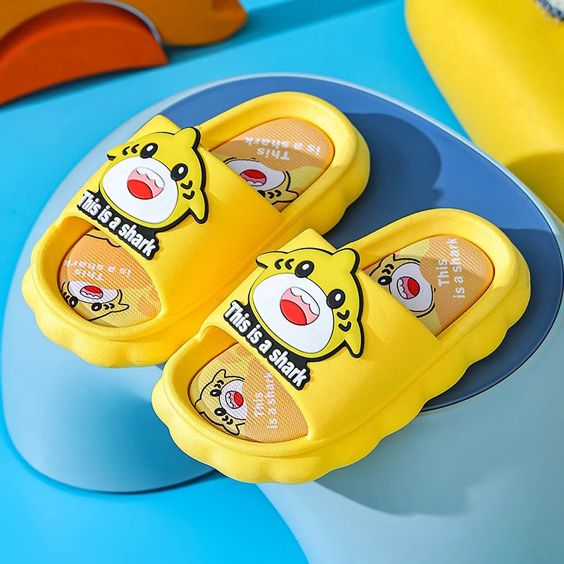 夏季新款儿童凉拖男热门小鲨鱼防滑2025宝宝耐穿舒适高品质拖鞋女