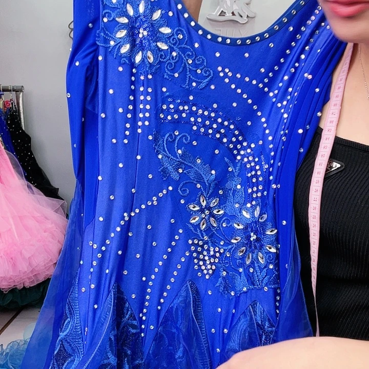 交谊舞的舞蹈动作和