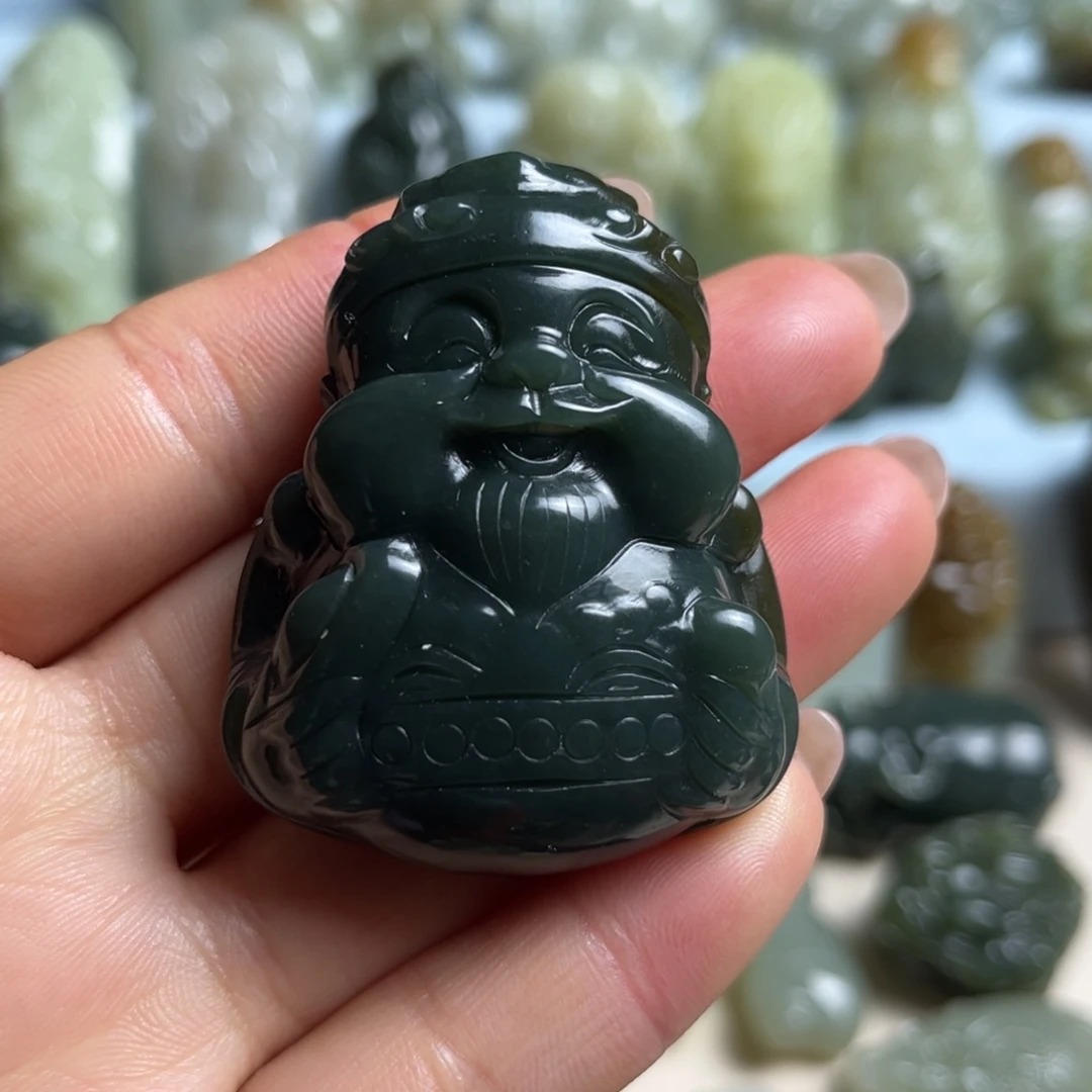 和田玉未镶嵌把件