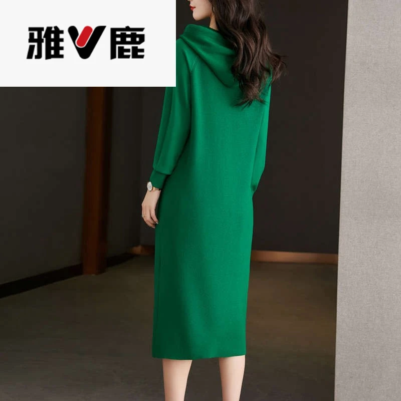 雅鹿新款绿色连帽毛衣裙女套头针织卫衣连衣裙休闲中长