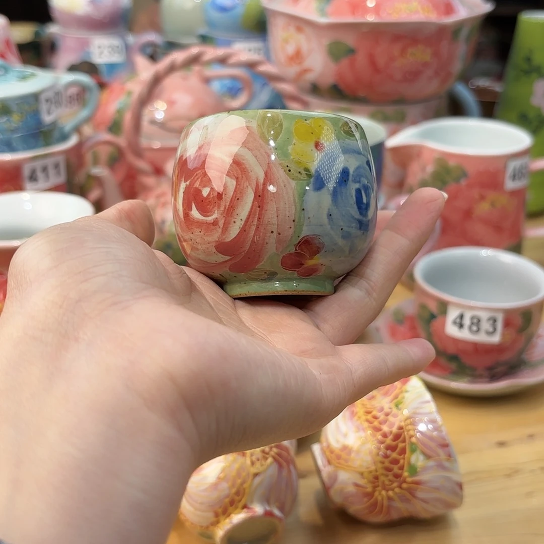 瓷片兔兔盖茨。兔兔好