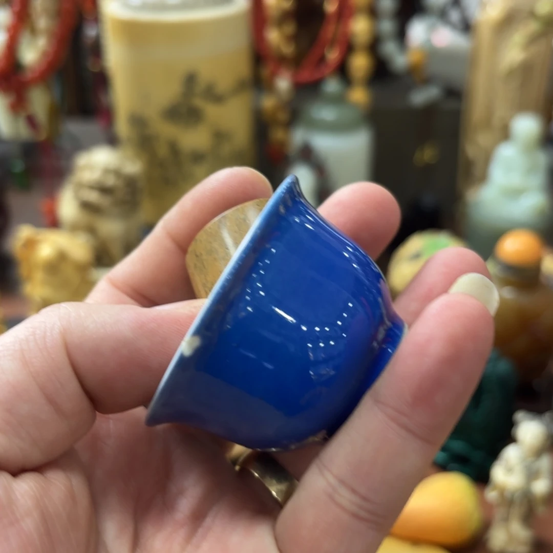 张***玮瓷片雕刻精美精致