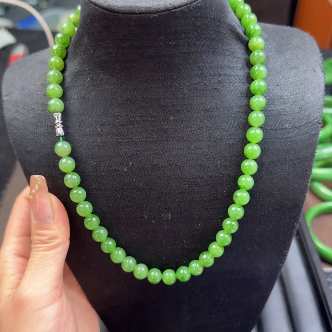 和田玉（碧玉）颈饰未镶嵌