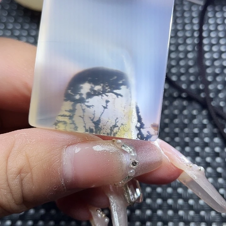 李***哥未镶嵌玛瑙/玉髓珠宝半成品