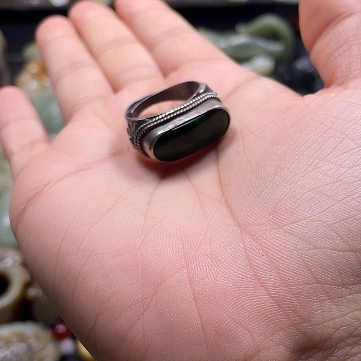 辽***作和田玉（糖玉）未镶嵌颈饰