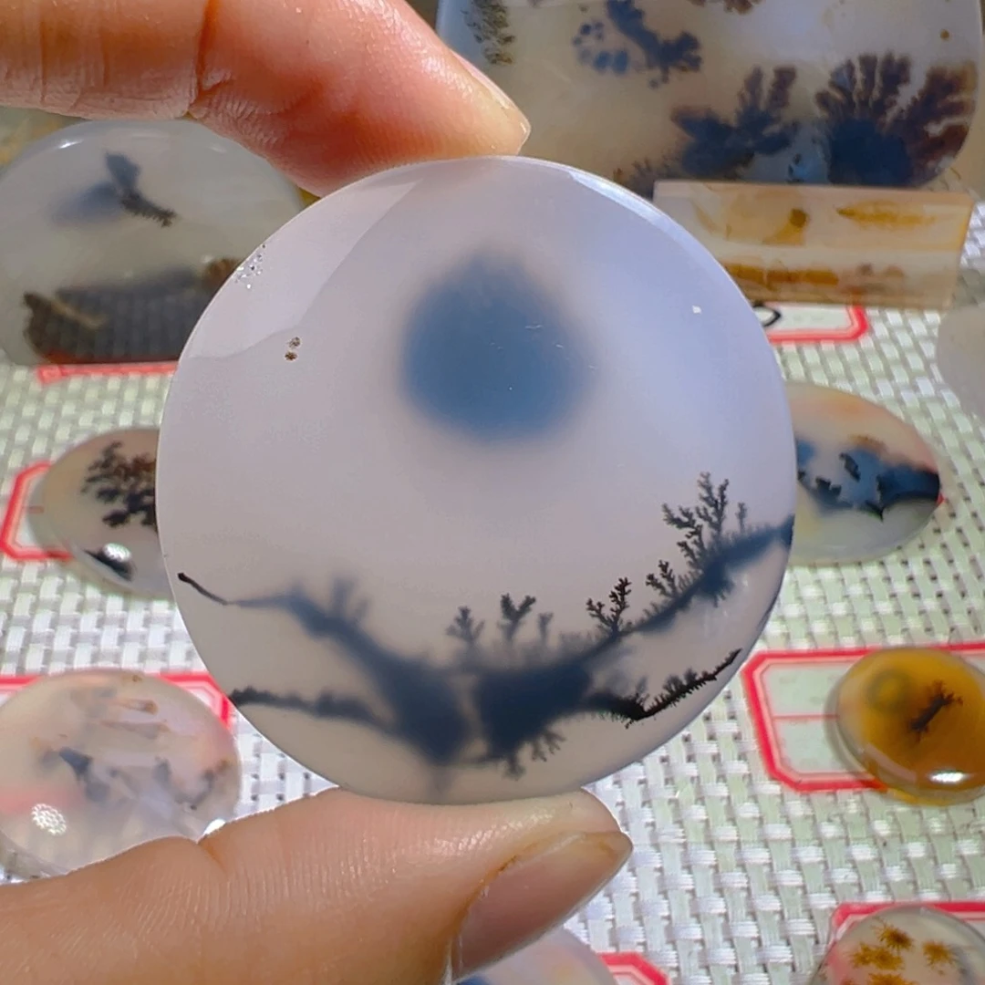 玛瑙/玉髓颈饰未镶嵌