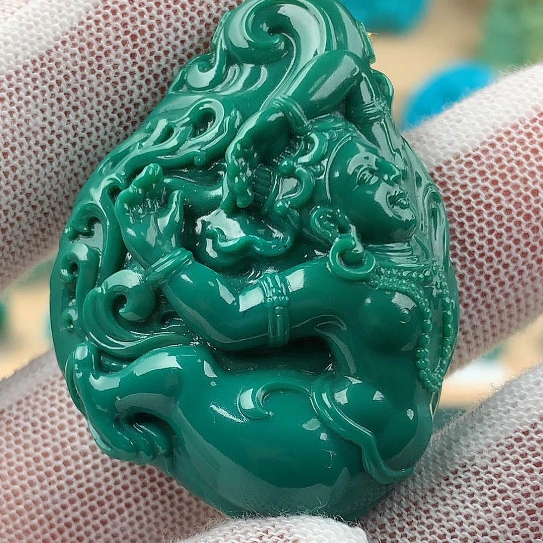 未镶嵌绿松石颈饰