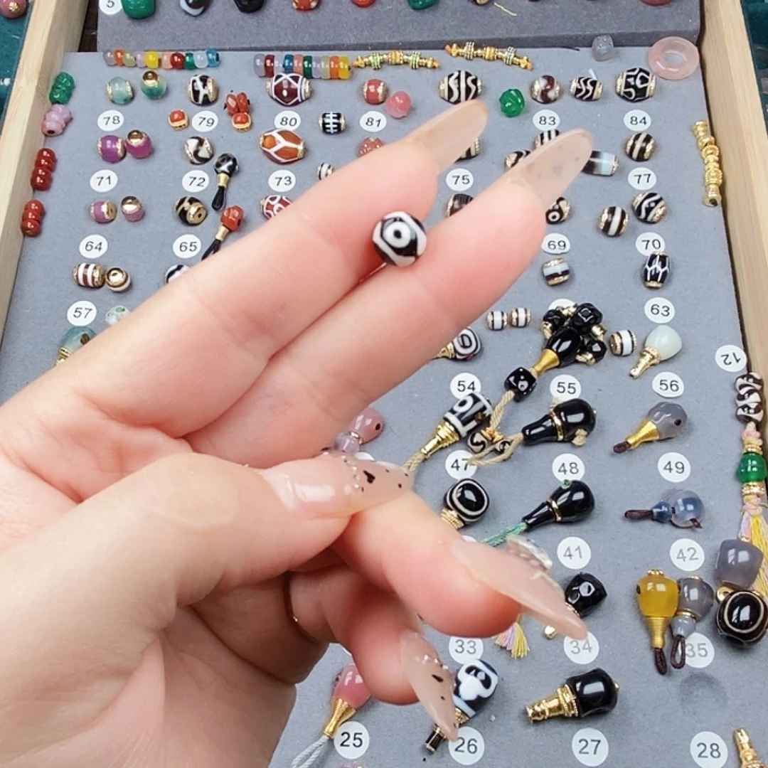 玛瑙/玉髓未镶嵌饰品