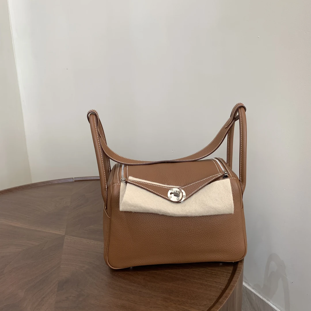 99新 Hermes/爱马仕 Hermes lindy26金棕银扣B刻