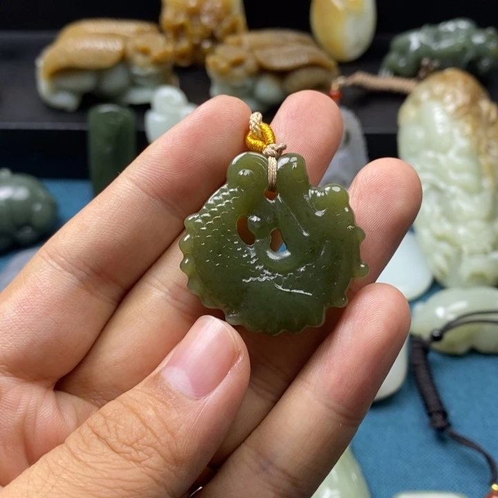 未镶嵌和田玉挂件