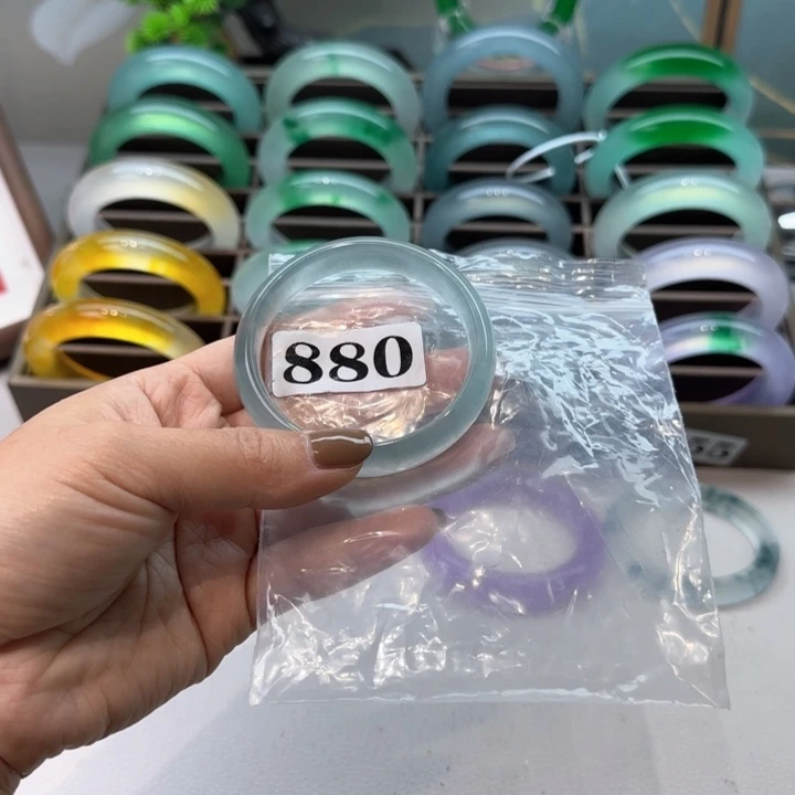 玉丹**?时尚飘花手镯880