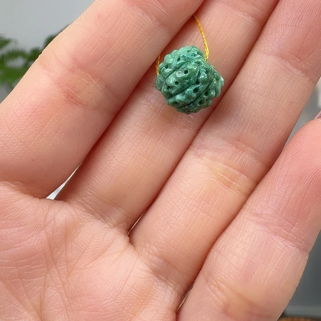 绿松石未镶嵌挂件