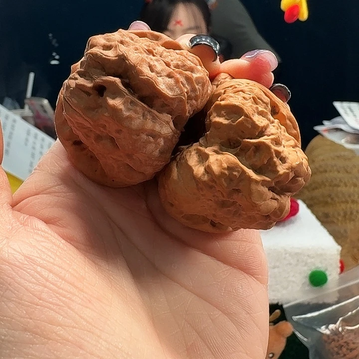 桃核吊坠蛤蟆头42尺