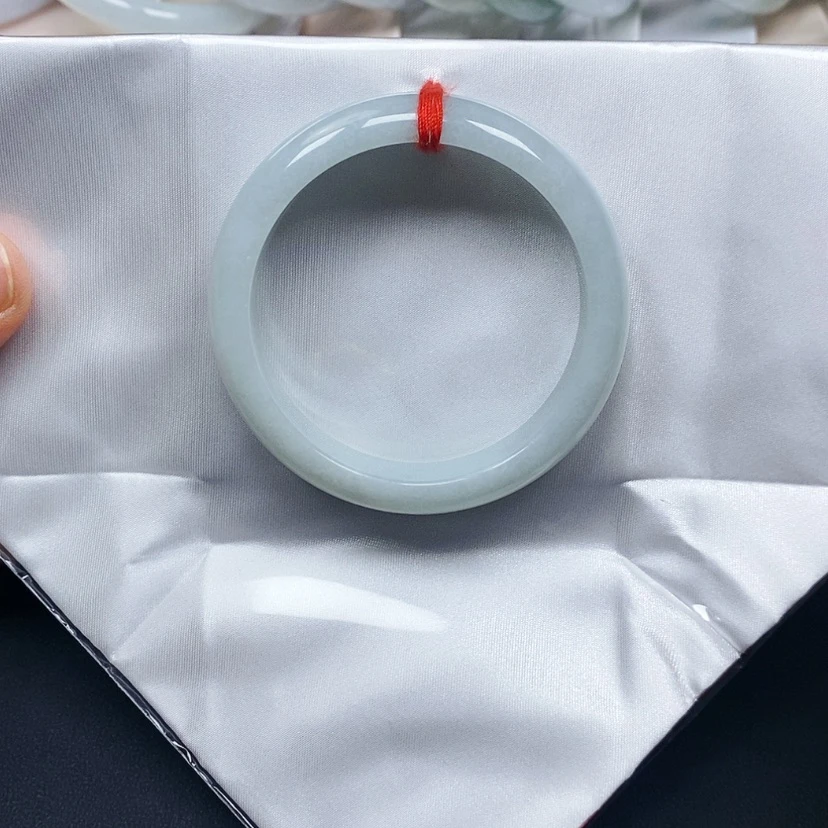 【闪购商品】翡翠手镯未镶嵌翡翠