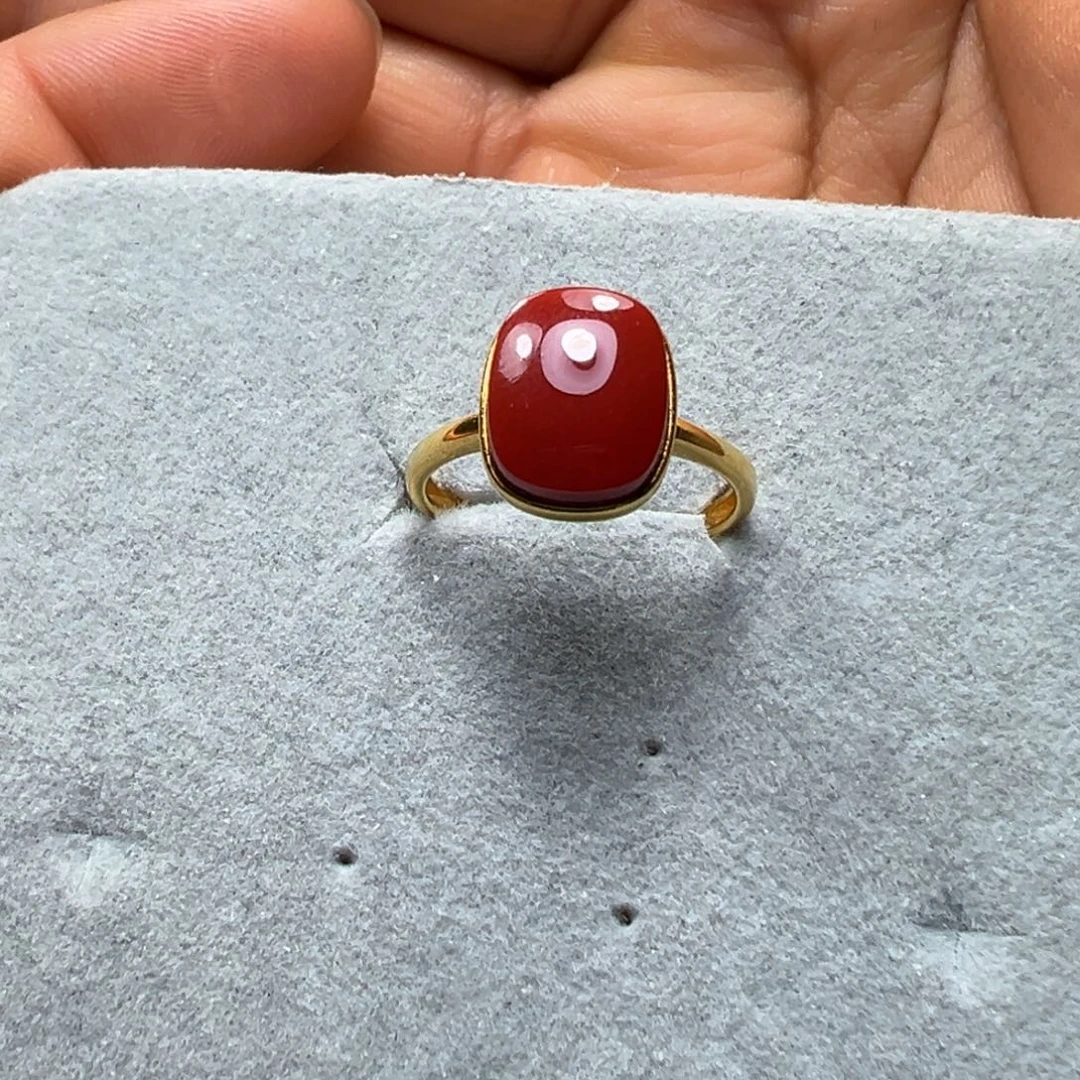 南红玛瑙18K金镶嵌戒指
