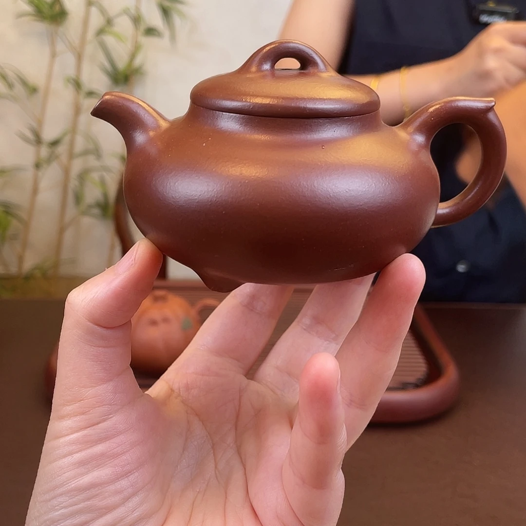 茶壶紫砂底槽清三足200cc