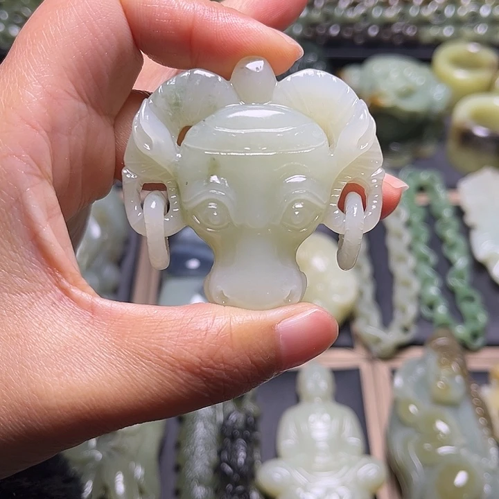 和田玉未镶嵌挂件