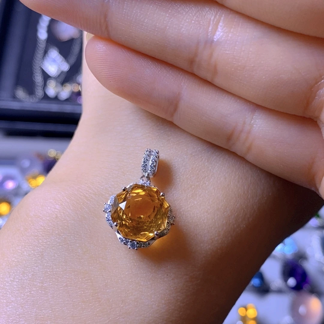 幸***神颈饰银S925镶嵌黄晶