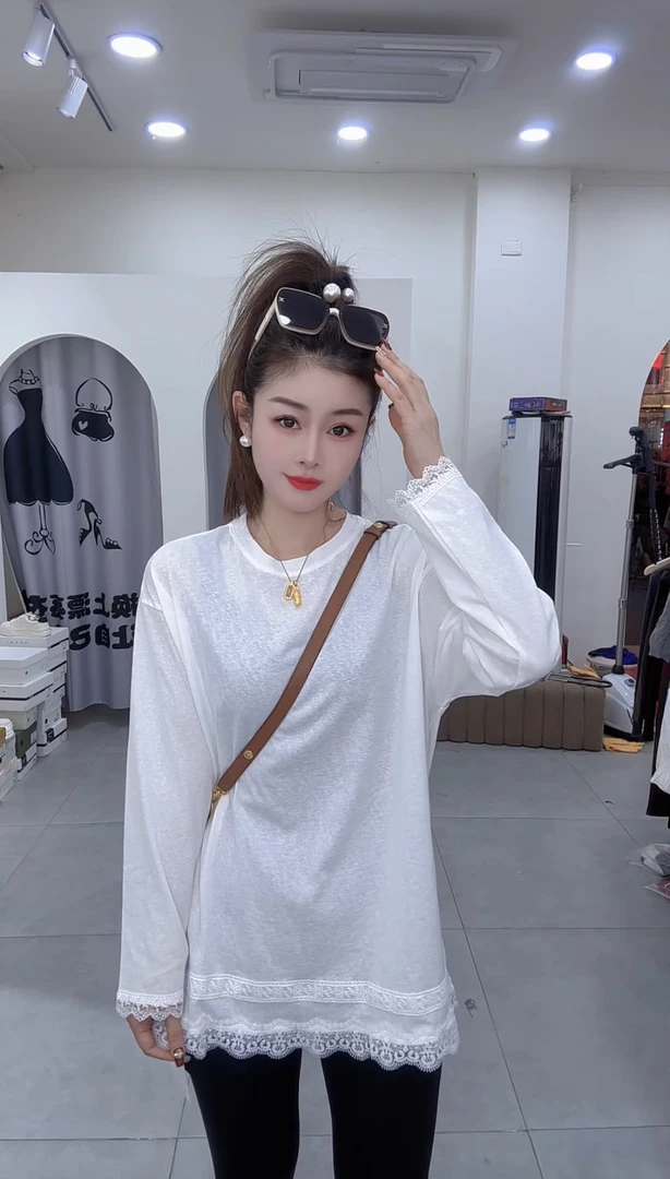 炫彩阁7221【薄款蕾丝边休闲打底T恤】