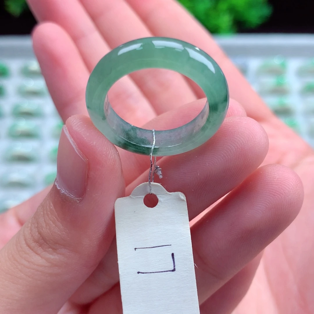 未镶嵌戒指翡翠天然