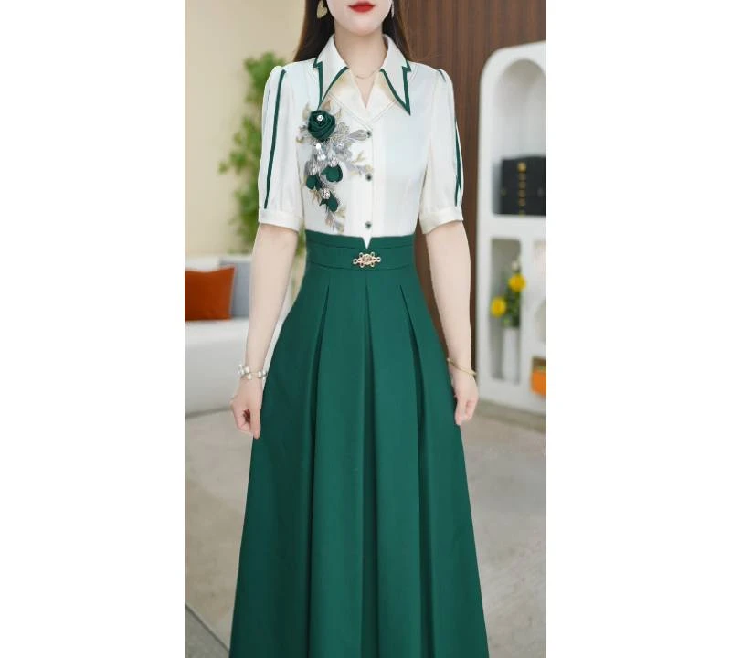 【连衣裙】名媛夏季设计感翻领时尚减龄连衣裙M-4XL