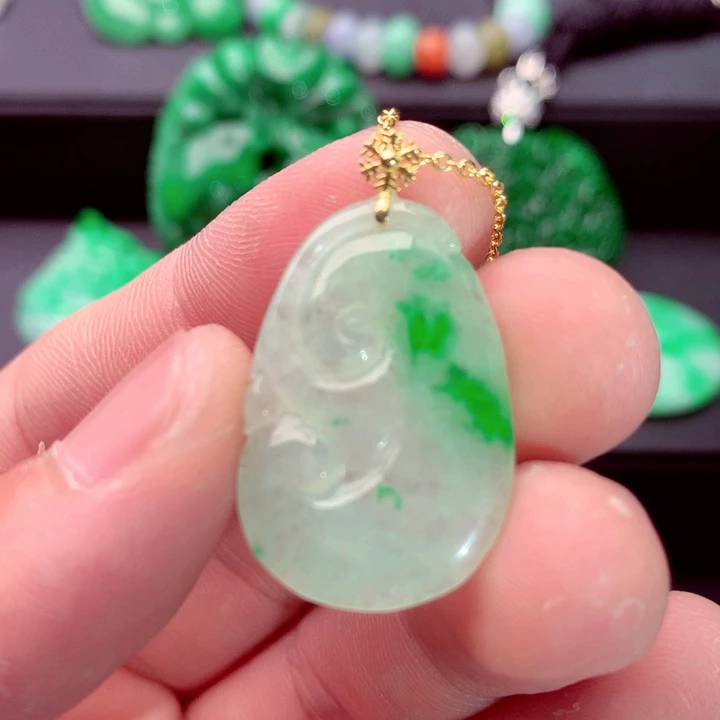 翡翠18K金镶嵌吊坠(不含链)