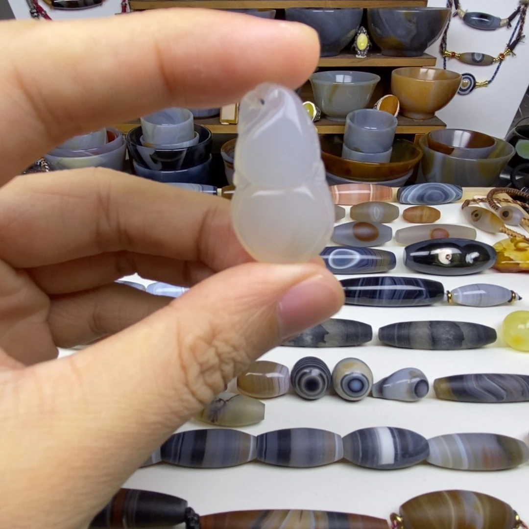 未镶嵌颈饰玛瑙/玉髓玛瑙