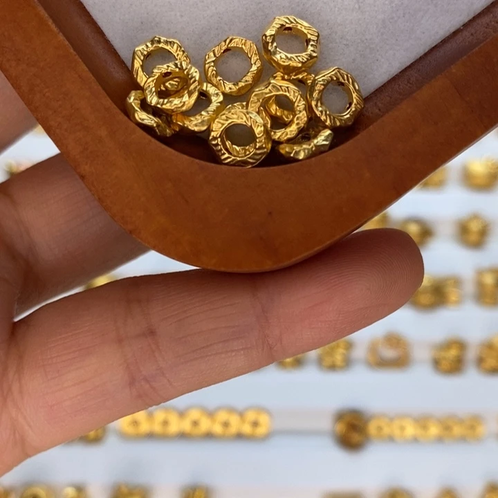 0.84克12个盘缠，编绳联系后台