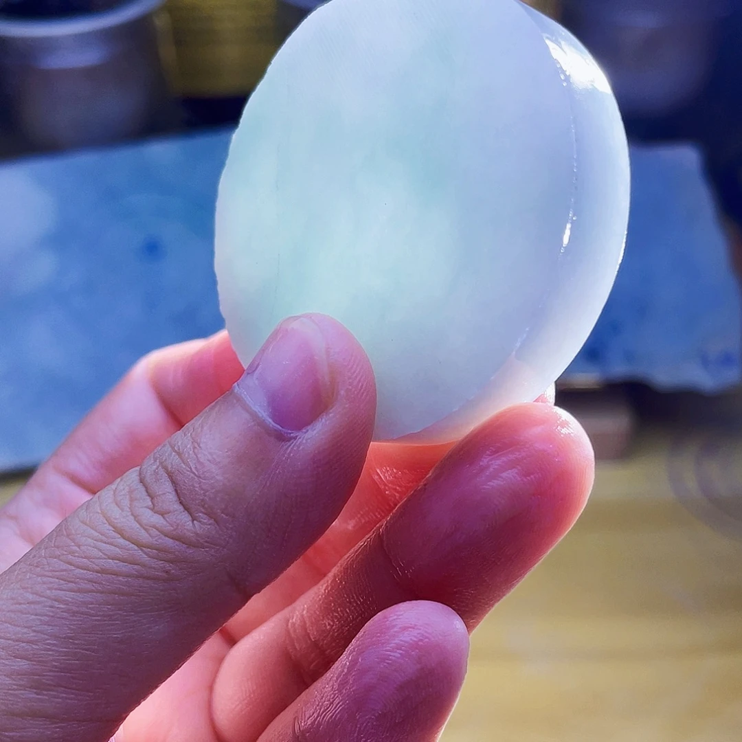 翡翠未镶嵌颈饰毛料24