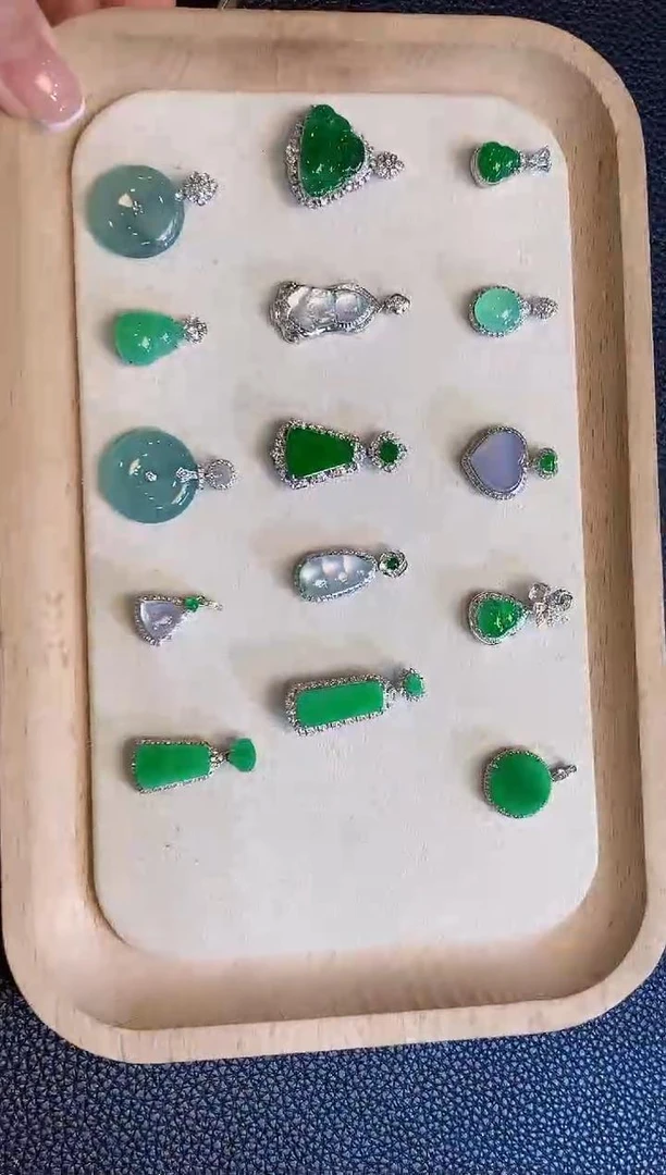 【云中意】18K金 翡翠吊坠彩虹盘(不含链)多样性发一件-lf