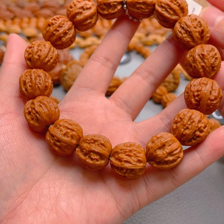 R***s文玩核桃吊坠核桃手串