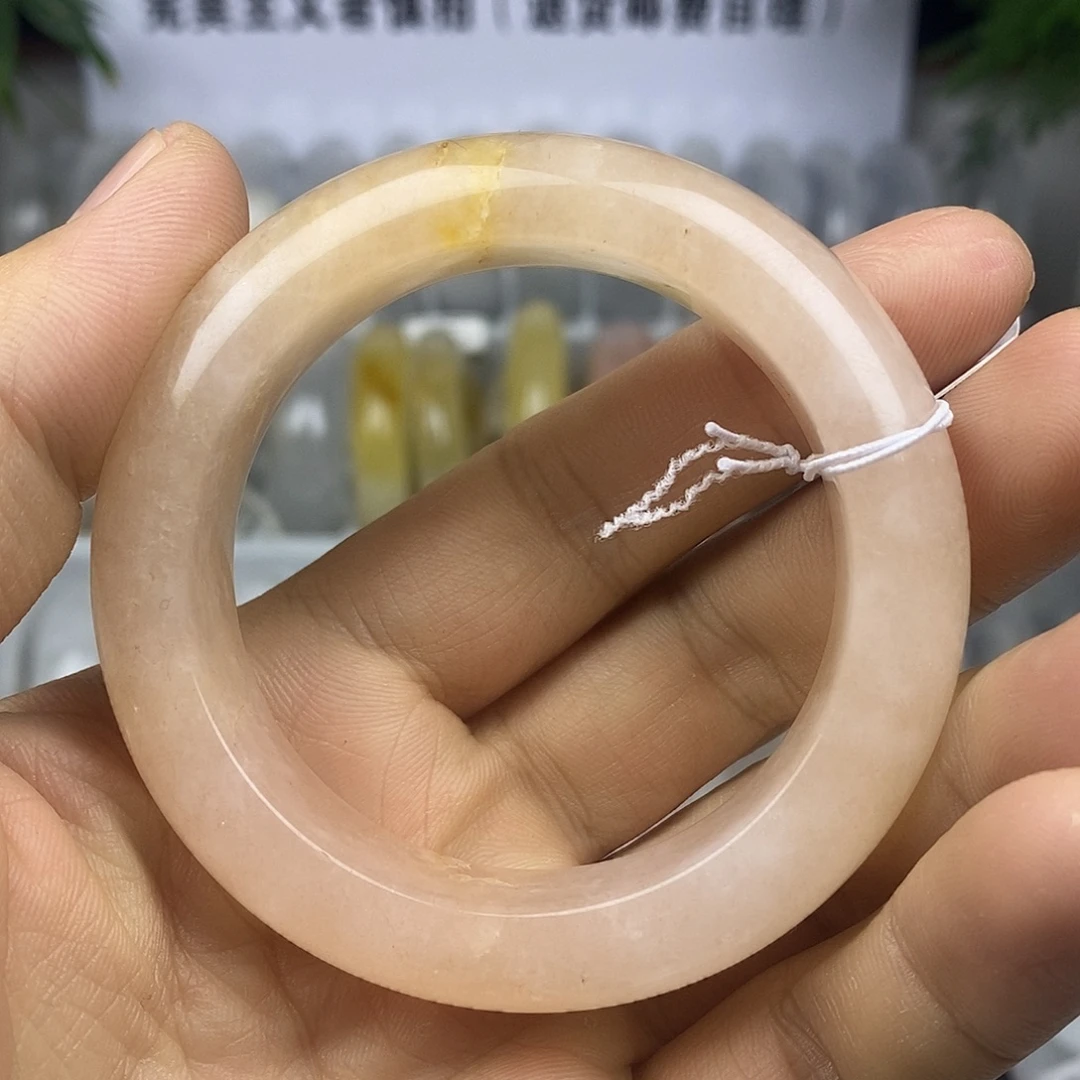 石英质玉未镶嵌手镯51.6，3520