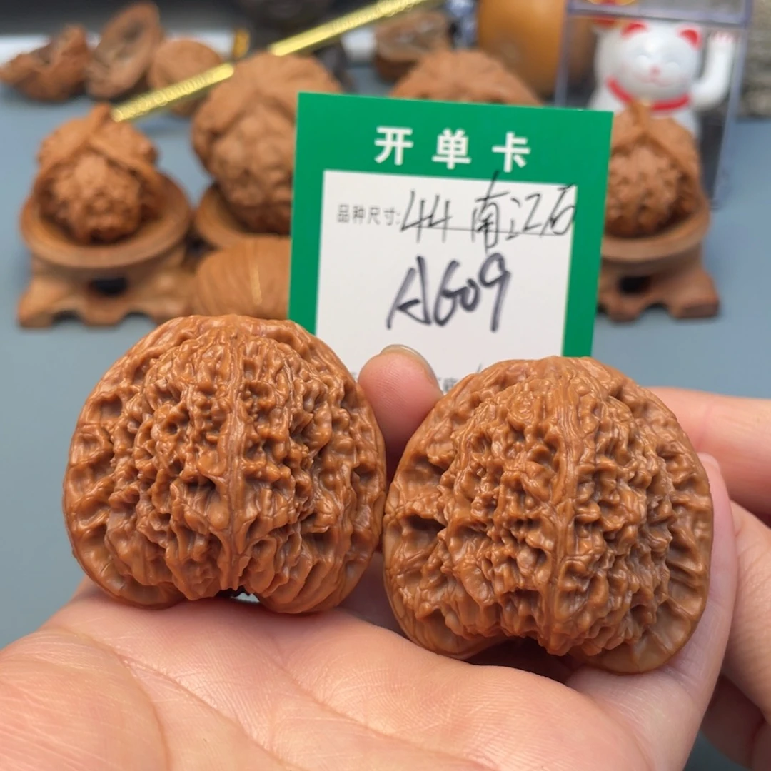 吊坠桃核文玩核桃
