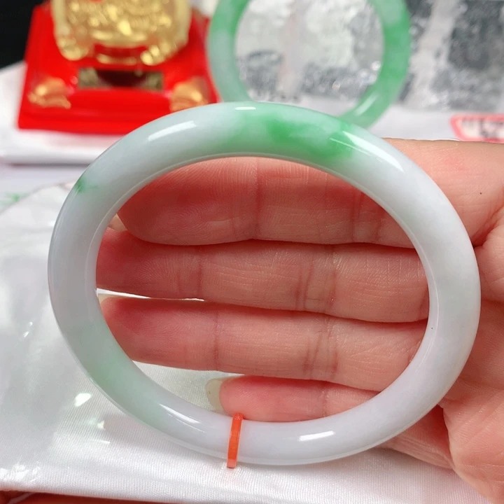 未镶嵌手镯翡翠   编号DH1132 圆条57
