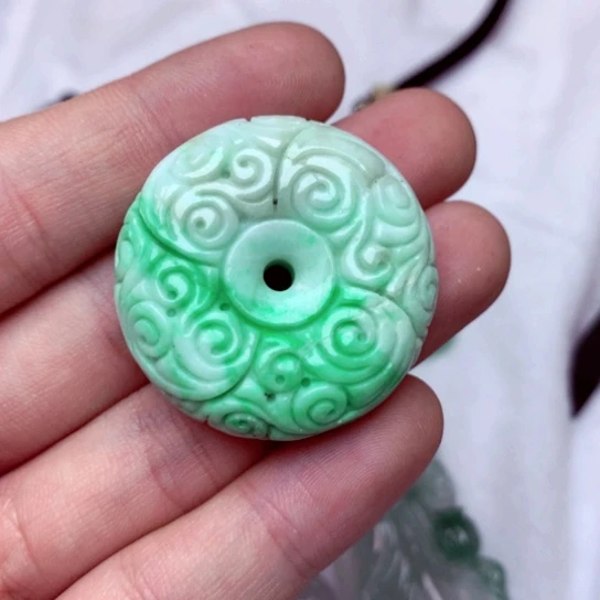 翡翠吊坠(不含链)未镶嵌