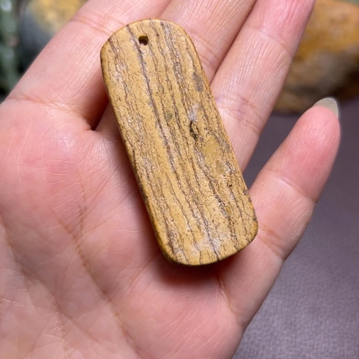 岫岩河磨玉（透闪石质玉）未镶嵌颈饰