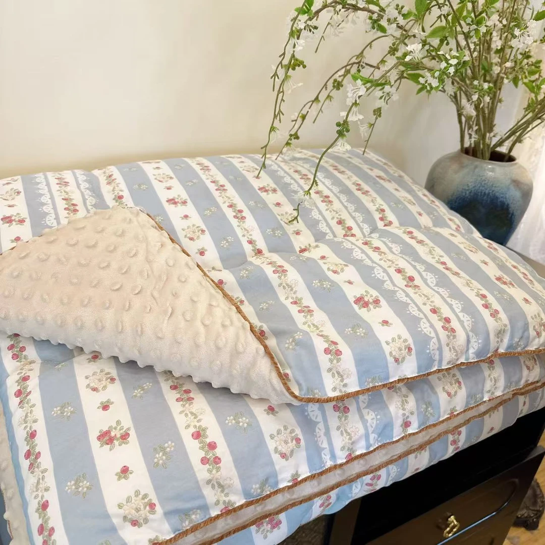 【雅趣】甜甜草莓  全棉冬被/春秋被/亲肤柔软一体被 可机洗