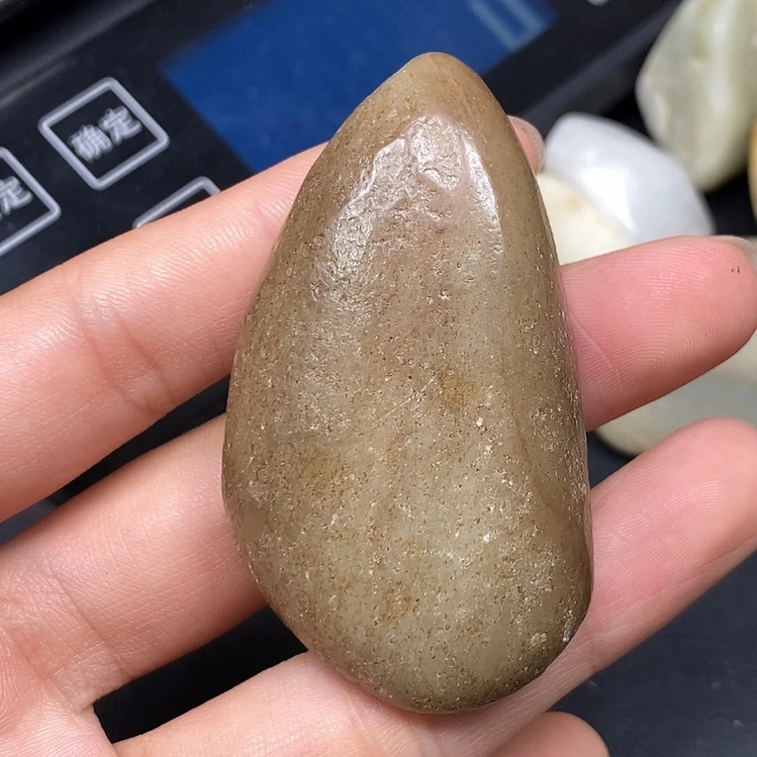 和田玉（糖玉）未镶嵌挂件