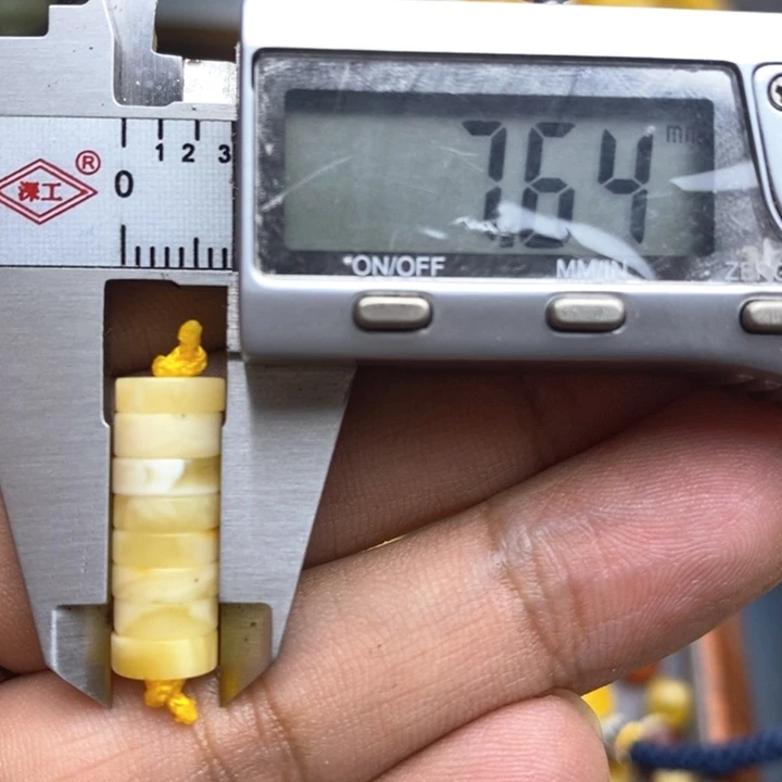 琥珀裸石未镶嵌15号7.6左右隔片微瑕
