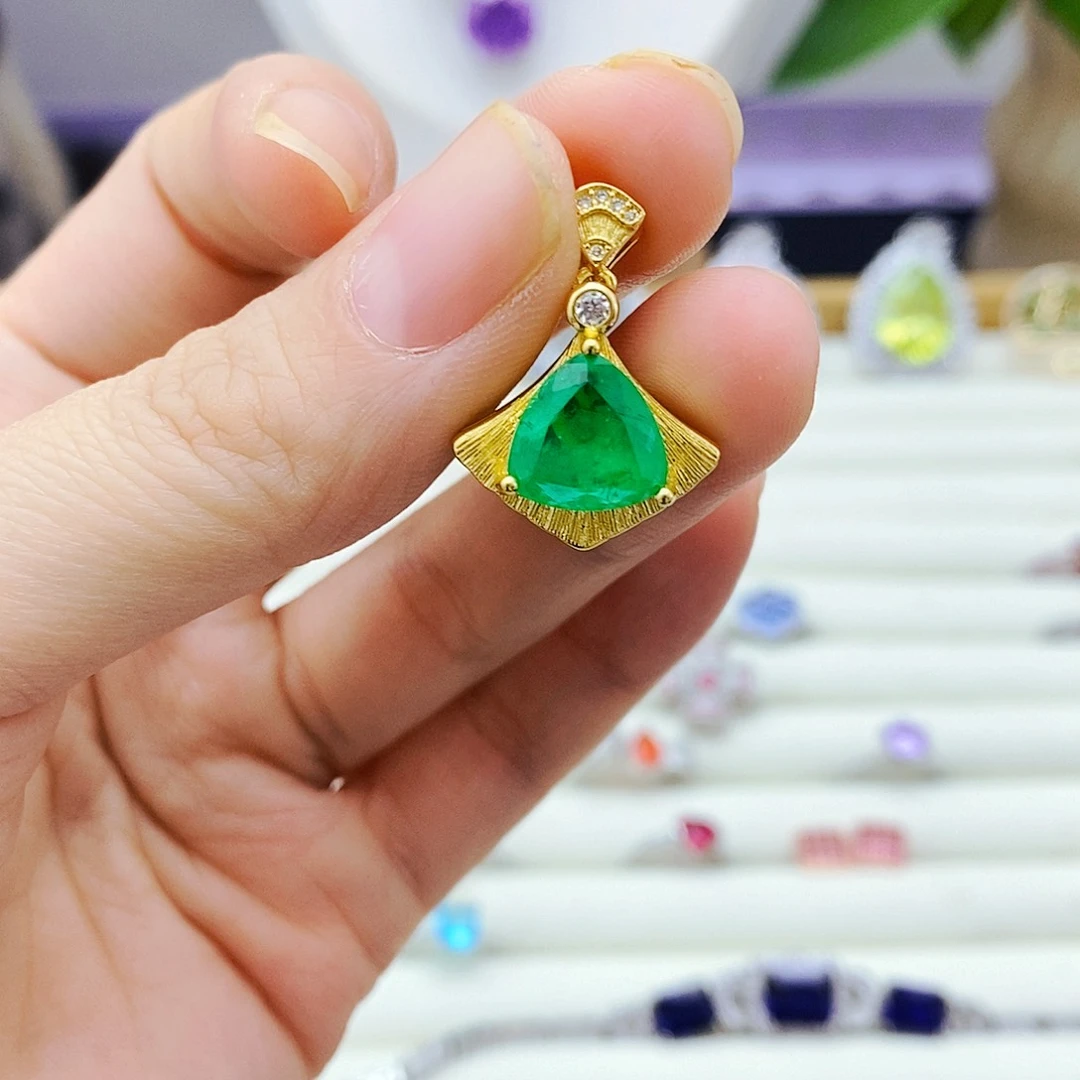 吊坠(赠链)未镶嵌祖母绿