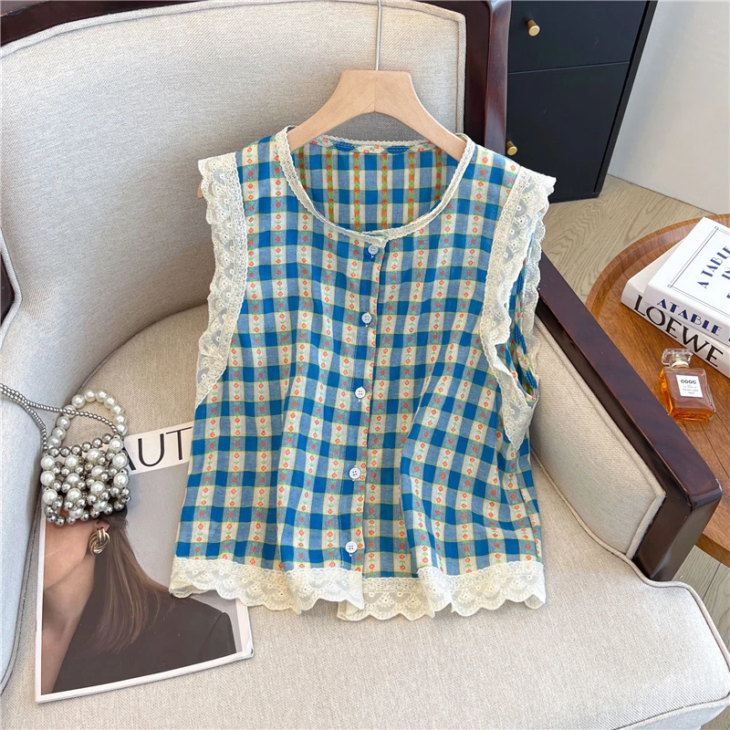 甜美蓝色韩系无袖蕾丝拼接衬衫女夏季宽松显瘦木耳边飞飞袖短上衣