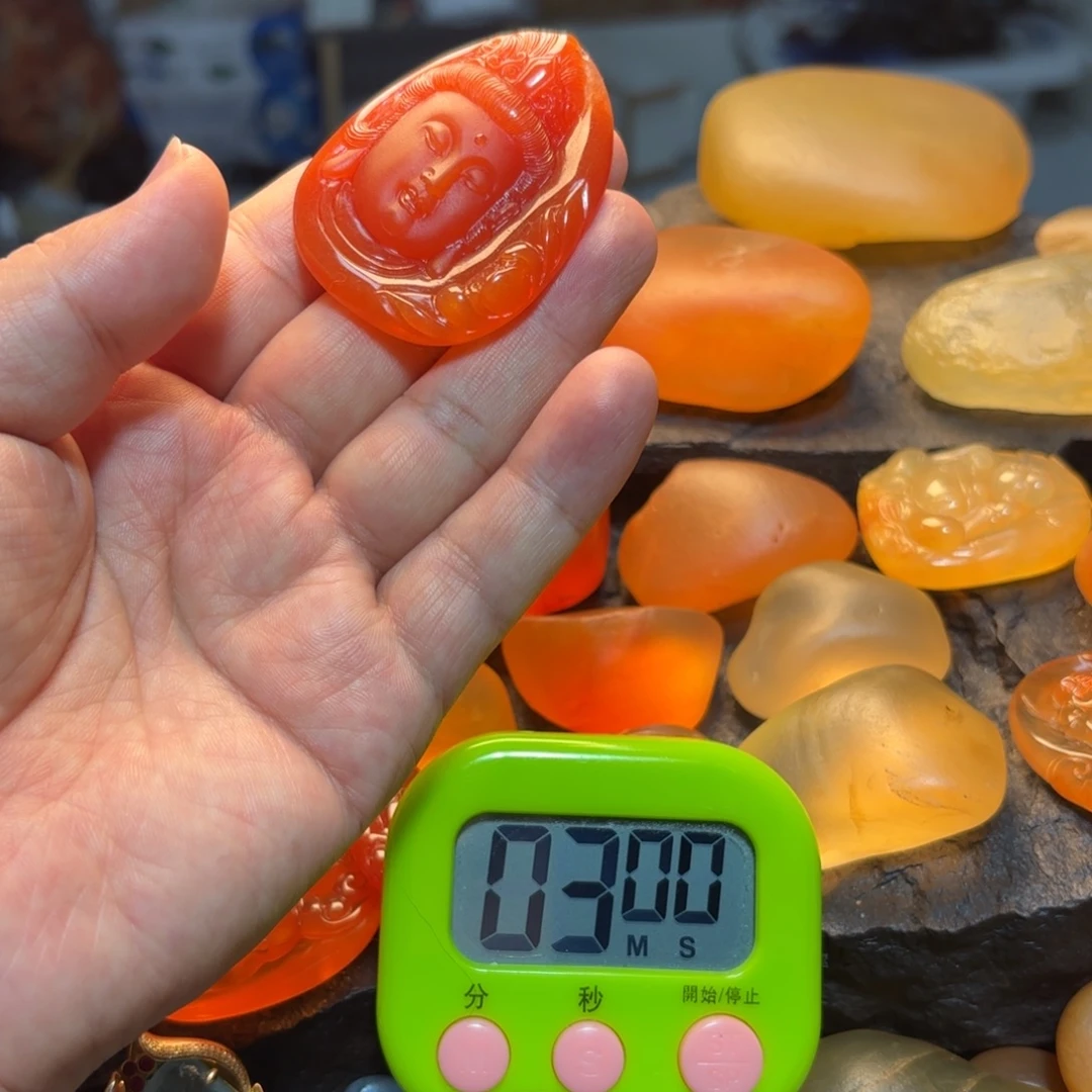 请***师石英岩玉未镶嵌挂件