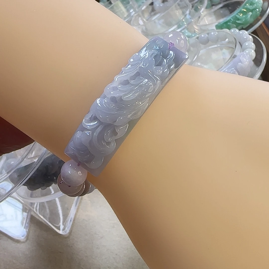 颈饰未镶嵌翡翠手牌
