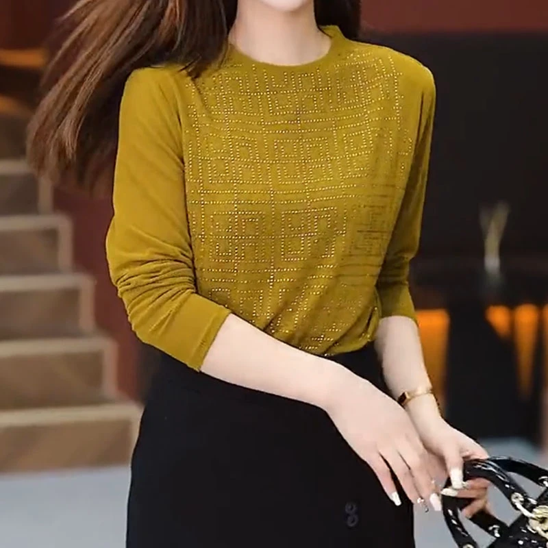 洋气减龄妈妈装五分袖T恤女2025春夏新款气质高档烫钻百搭打底衫